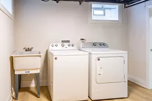 325 Roger Rd, Darien, IL 60561 - Photo 19