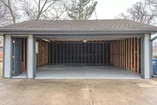 325 Roger Rd, Darien, IL 60561 - Photo 25