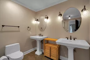 1002 Castilian Ct, Glenview, IL 60025 - Photo 13