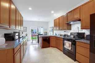 202 Owen St, Matteson, IL 60443 - Photo 11