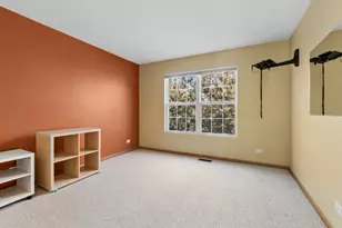 31754 N Pineview Blvd, Lakemoor, IL 60051 - Photo 11