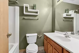 31754 N Pineview Blvd, Lakemoor, IL 60051 - Photo 13