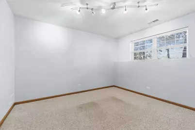 31754 N Pineview Boulevard, Lakemoor, IL 60051 - Photo 17