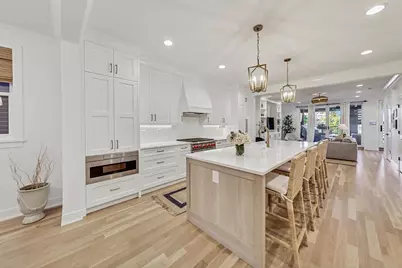 1509 W School Street #3, Chicago, IL 60657 - Photo 5