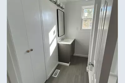 101 N Vermillion Street, Troy Grove, IL 61372 - Photo 11