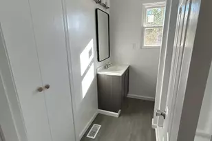 101 N Vermillion St, Troy Grove, IL 61372 - Photo 11