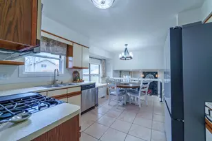 4008 192nd Pl, Country Club Hills, IL 60478 - Photo 11