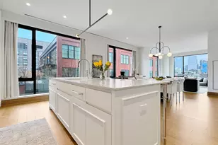 21 N May St, Chicago, IL 60607 - Photo 17