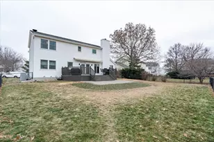 607 Old Farm Rd, Bloomington, IL 61704 - Photo 37