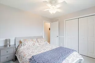 607 Old Farm Rd, Bloomington, IL 61704 - Photo 23