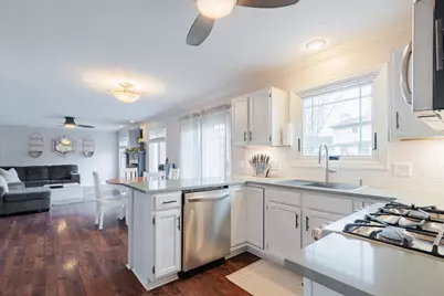 607 Old Farm Road, Bloomington, IL 61704 - Photo 17