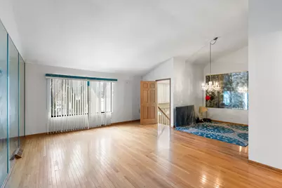 532 E Devon Avenue, Roselle, IL 60172 - Photo 3