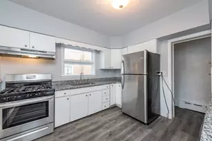 1318 N Jackson St, Waukegan, IL 60085 - Photo 13