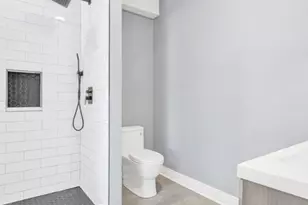 1821 N Kedvale Ave, Chicago, IL 60639 - Photo 13