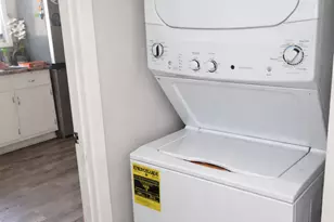 824 Hague St, Joliet, IL 60432 - Photo 9