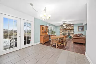 6767 Greenleaf St, Woodridge, IL 60517 - Photo 11