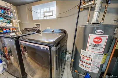 10714 S Calumet Avenue, Chicago, IL 60628 - Photo 21