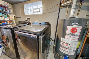 10714 S Calumet Ave, Chicago, IL 60628 - Photo 21