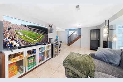 10714 S Calumet Avenue, Chicago, IL 60628 - Photo 15