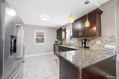 10714 S Calumet Avenue, Chicago, IL 60628 - Photo 9