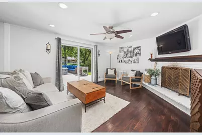 1011 Mercury Drive, Schaumburg, IL 60193 - Photo 11