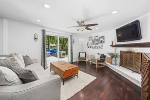 1011 Mercury Dr, Schaumburg, IL 60193 - Photo 11