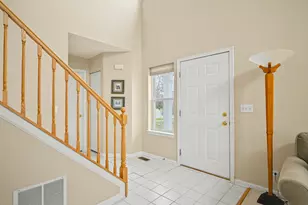 2298 Woodside Dr, Carpentersville, IL 60110 - Photo 5