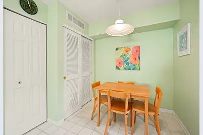 2298 Woodside Drive, Carpentersville, IL 60110 - Photo 13