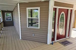 215 E Sale St, Tuscola, IL 61953 - Photo 3