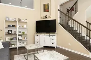 2942 Madison Dr, Naperville, IL 60564 - Photo 3