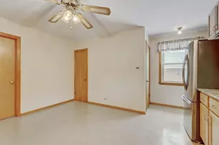 1850 Kensington Ave, Westchester, IL 60154 - Photo 11