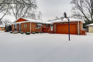 1850 Kensington Ave, Westchester, IL 60154 - Photo 3
