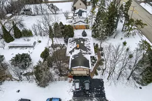 1748 N Windsor Dr, Arlington Heights, IL 60004 - Photo 27