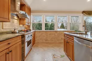 1748 N Windsor Dr, Arlington Heights, IL 60004 - Photo 15