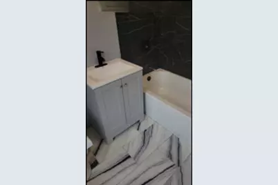 6718 S Saint Lawrence Avenue, Chicago, IL 60637 - Photo 9