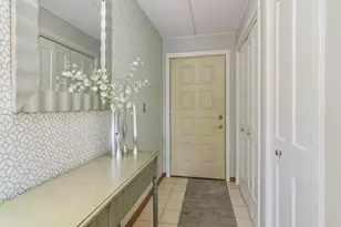 104 N Pine Ave, Arlington Heights, IL 60004 - Photo 3