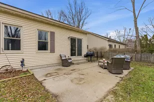 660 W 1st St, Braidwood, IL 60408 - Photo 15