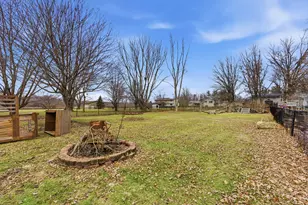 660 W 1st St, Braidwood, IL 60408 - Photo 17