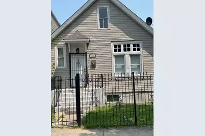 7927 S Burnham Avenue, Chicago, IL 60617 - Photo 1