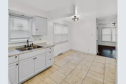 7246 S Wood Street, Chicago, IL 60636 - Photo 5