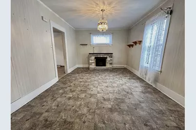 1441 S Float Avenue, Freeport, IL 61032 - Photo 7