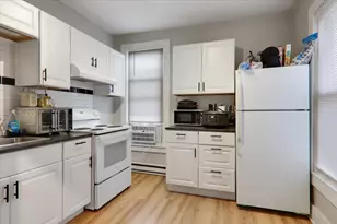 910 N Center St, Bloomington, IL 61701 - Photo 19