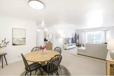 8640 Waukegan Road #123, Morton Grove, IL 60053 - Photo 5