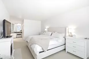 8640 Waukegan Rd, Morton Grove, IL 60053 - Photo 19