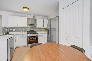 549 Ivory Ln, Bartlett, IL 60103 - Photo 13