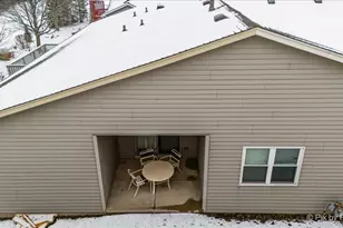 40 S Walnut Dr, North Aurora, IL 60542 - Photo 31