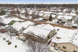 40 S Walnut Dr, North Aurora, IL 60542 - Photo 41