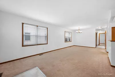 40 S Walnut Drive, North Aurora, IL 60542 - Photo 9