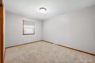 504 Princeton Dr, North Aurora, IL 60542 - Photo 21