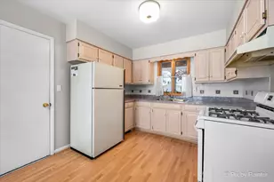 504 Princeton Dr, North Aurora, IL 60542 - Photo 13